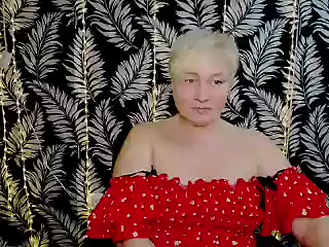 Snapshot of Olivia_playful chatting on 03-17-25, 03:29 Olivia playful online show from 03-17-25, 03:29