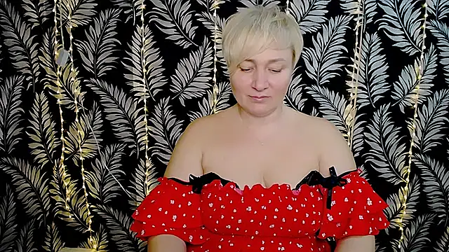 Snapshot of Olivia_playful chatting on 03-20-25, 12:32 Olivia playful online show from 03-20-25, 12:32