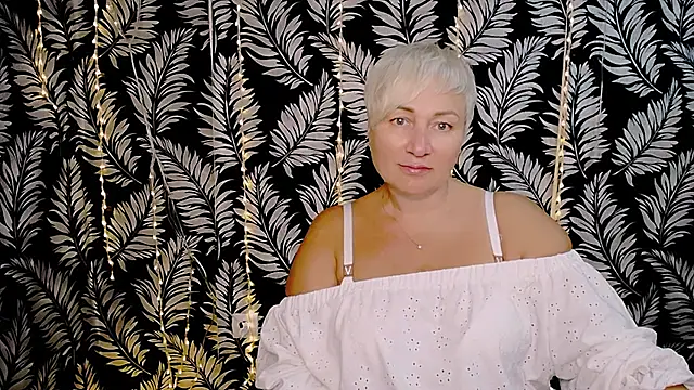 Snapshot of Olivia_playful chatting on 10-10-25, 11:42 Olivia playful online show from 10-10-25, 11:42