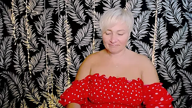 Snapshot of Olivia_playful chatting on 10-16-25, 11:33 Olivia playful online show from 10-16-25, 11:33