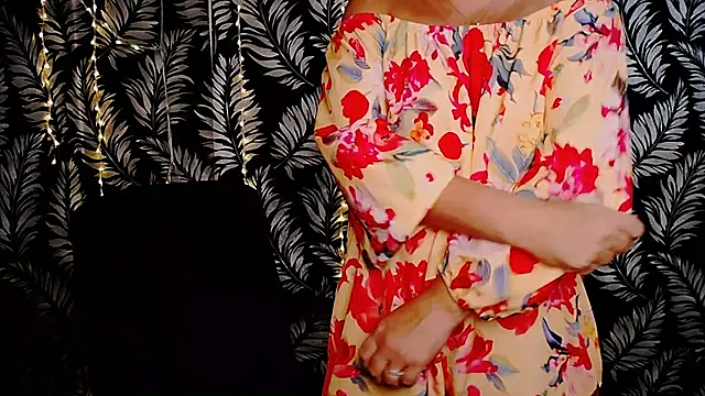 Snapshot of Olivia_playful chatting on 10-17-25, 11:35 Olivia playful online show from 10-17-25, 11:35