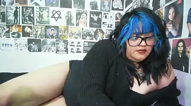 Snapshot of BonnieStardust chatting on 01-04-25, 09:43 BonnieStardust online show from 01-04-25, 09:43
