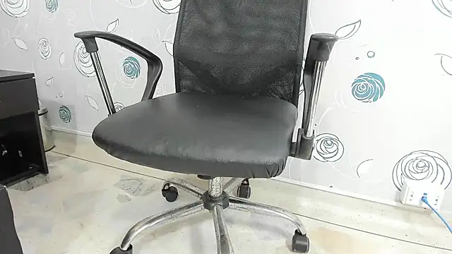 luna evaa online show from 02-22-25, 05:46