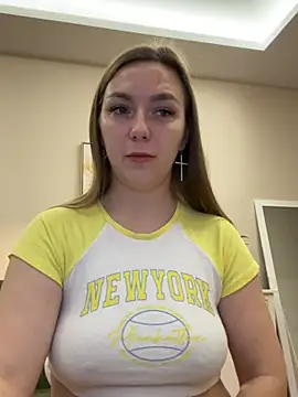 Snapshot of Janeee chatting on 12-24-24, 04:55 Janeee online show from 12-24-24, 04:55