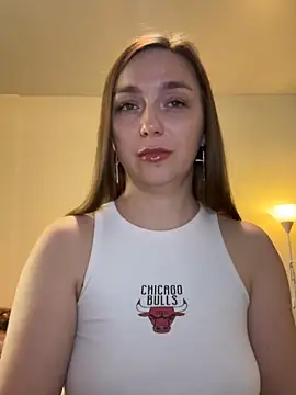 Snapshot of Janeee chatting on 02-23-25, 02:04 Janeee online show from 02-23-25, 02:04