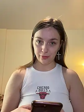 Snapshot of Janeee chatting on 03-07-25, 11:40 Janeee online show from 03-07-25, 11:40