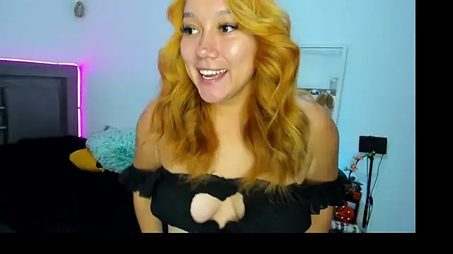 Cherrynoa online show from 10-26-25, 01:44