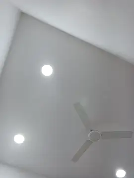 Snapshot of Lent_Medium chatting on 11-17-25, 10:21 Lent Medium online show from 11-17-25, 10:21