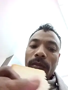 Snapshot of Lent_Medium chatting on 01-14-26, 03:56 Lent Medium online show from 01-14-26, 03:56