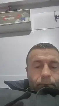 Snapshot of muscularsexy chatting on 04-18-26, 12:03 muscularsexy online show from 04-18-26, 12:03