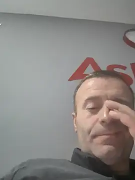 Snapshot of muscularsexy chatting on 07-17-26, 11:31 muscularsexy online show from 07-17-26, 11:31