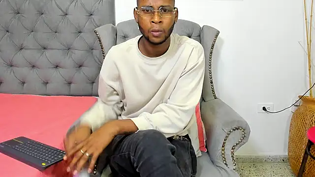 santhi lee online show from 02-05-25, 02:19