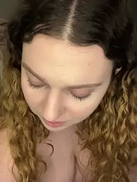 Snapshot of sashasommers chatting on 02-25-25, 09:42 sashasommers online show from 02-25-25, 09:42