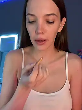 julia fly online show from 03-05-25, 04:02