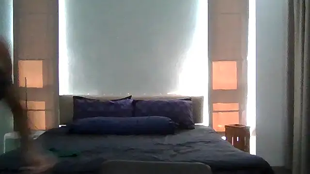 Devon2020 online show from 11-16-25, 07:36