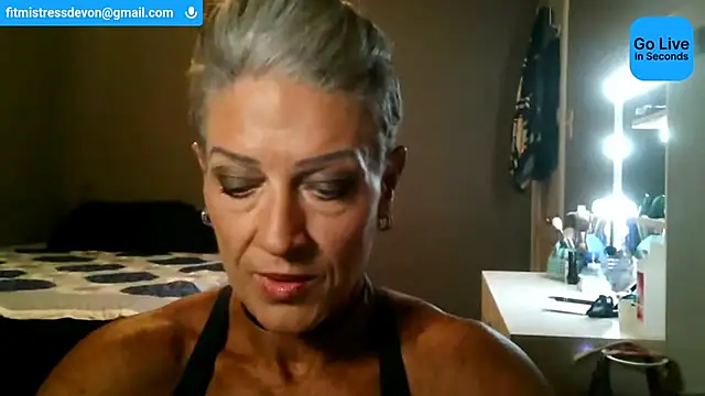 Devon2020 online show from 05-27-26, 02:52