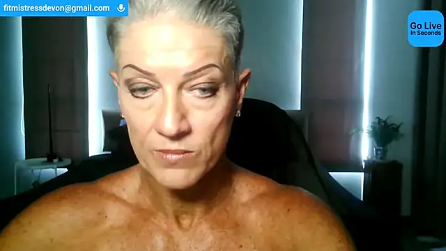 Devon2020 online show from 06-16-26, 04:59