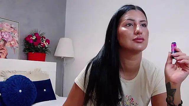 Snapshot of RebeccaRyen chatting on 11-18-25, 11:26 RebeccaRyen online show from 11-18-25, 11:26