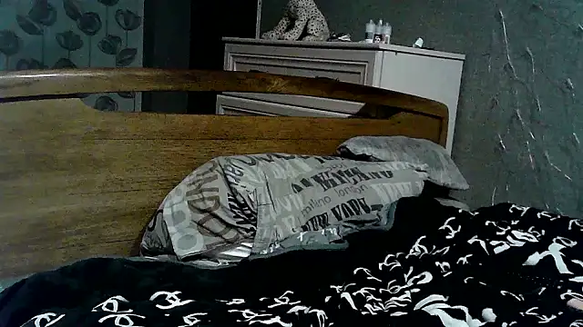 explored romantic online show from 02-03-25, 04:31