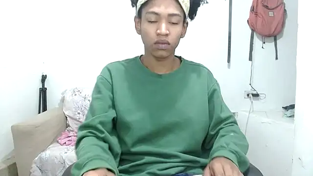 angelamarie1 online show from 09-20-25, 11:11