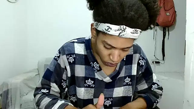 angelamarie1 online show from 10-29-25, 10:39