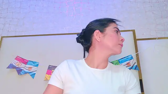 paola rodriguez online show from 06-30-26, 09:54