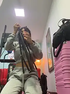 LauraAristizabal online show from 02-21-25, 06:59