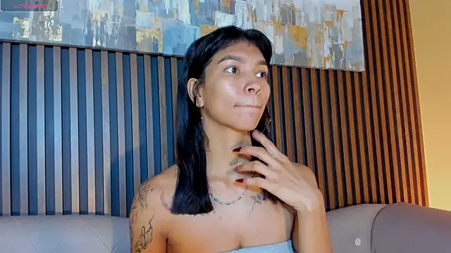 LauraAristizabal online show from 11-09-25, 12:36