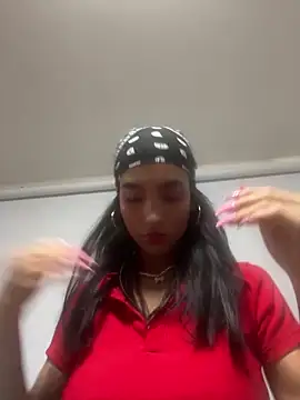 LauraAristizabal online show from 05-13-26, 11:40
