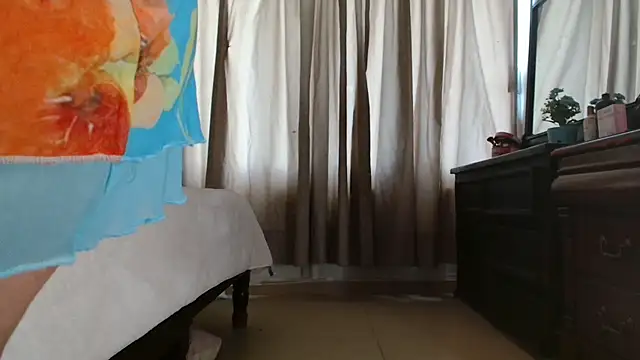 MINI Petite online show from 03-08-26, 09:18