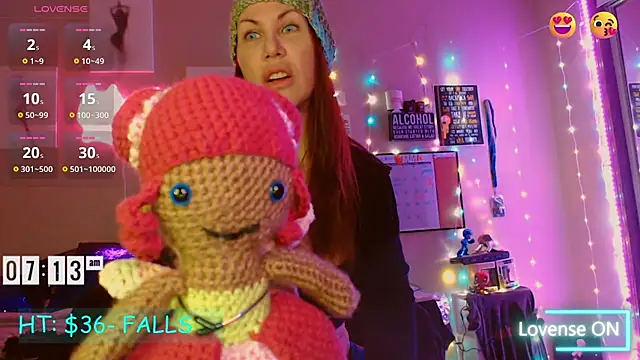 Snapshot of EmmaIsHere chatting on 01-13-25, 02:11 EmmaIsHere online show from 01-13-25, 02:11