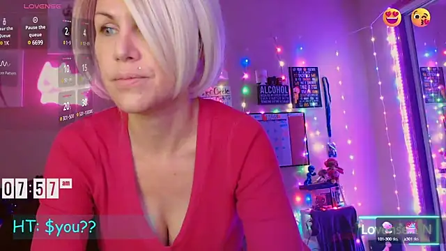 Snapshot of EmmaIsHere chatting on 01-15-25, 02:56 EmmaIsHere online show from 01-15-25, 02:56