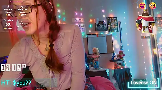 Snapshot of EmmaIsHere chatting on 03-17-25, 12:19 EmmaIsHere online show from 03-17-25, 12:19