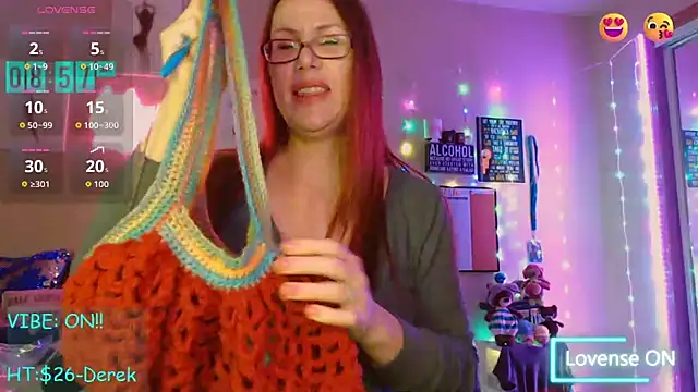 Snapshot of EmmaIsHere chatting on 11-13-25, 03:55 EmmaIsHere online show from 11-13-25, 03:55