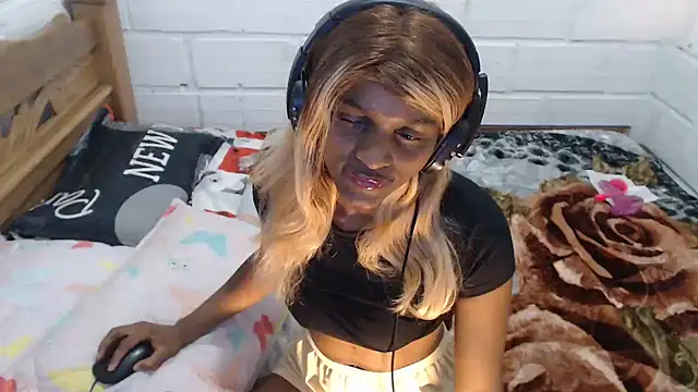 sexyjustin202 online show from 03-11-25, 03:59