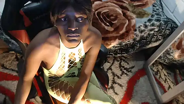 sexyjustin202 online show from 09-08-25, 11:48