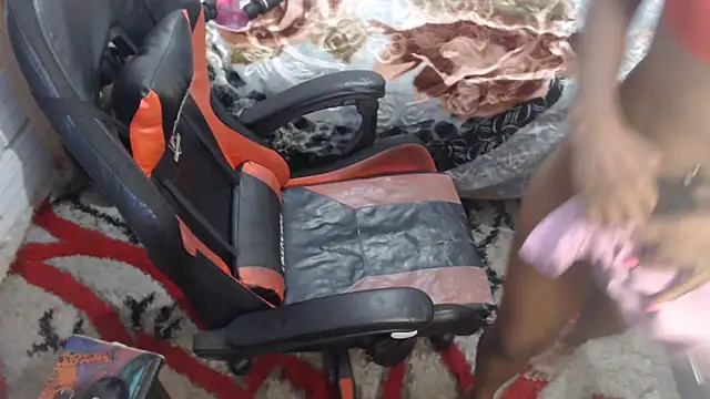 sexyjustin202 online show from 09-26-25, 02:26