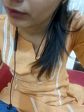CuteSarikaLIVE online show from 05-21-26, 04:08