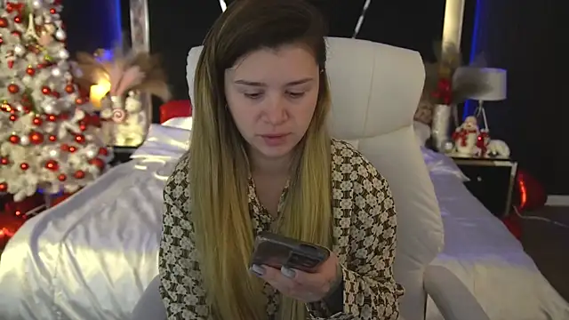 AmellyMilly online show from 12-21-25, 07:15