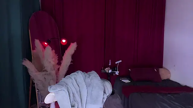 alaia-EDP online show from 11-17-25, 04:57