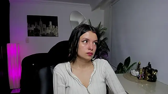 Meghan320 online show from 10-14-25, 11:33