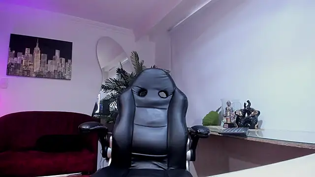 Meghan320 online show from 04-20-26, 11:35