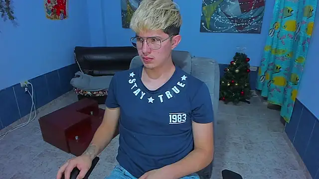 patrik 027 online show from 12-04-25, 07:28