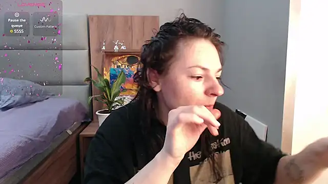 Snapshot of Stacy_Davice chatting on 02-06-25, 08:02 Stacy Davice online show from 02-06-25, 08:02