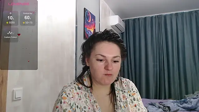 Snapshot of Stacy_Davice chatting on 09-16-25, 09:32 Stacy Davice online show from 09-16-25, 09:32