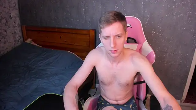 DavidAndSophie online show from 01-11-25, 02:25