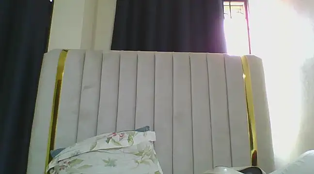 Snapshot of CuteJ chatting on 02-22-25, 05:44 CuteJ online show from 02-22-25, 05:44