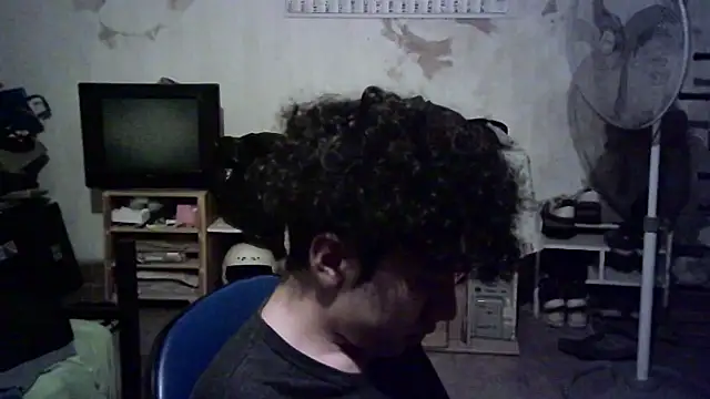 Snapshot of Emv2 chatting on 02-09-26, 05:44 Emv2 online show from 02-09-26, 05:44