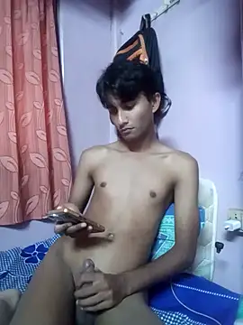 Snapshot of Sexyslimguyy chatting on 09-12-25, 11:10 Sexyslimguyy online show from 09-12-25, 11:10