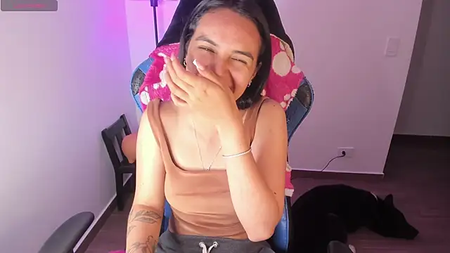 Miss Nicole online show from 11-02-25, 01:19